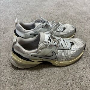 Nike V2K Run Casual Sneakers- Women’s 9